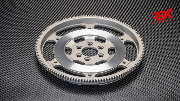 Volante de motor ultra ligero para VAG motores 1.8T/2.0 16V | RSX Racing Solutions